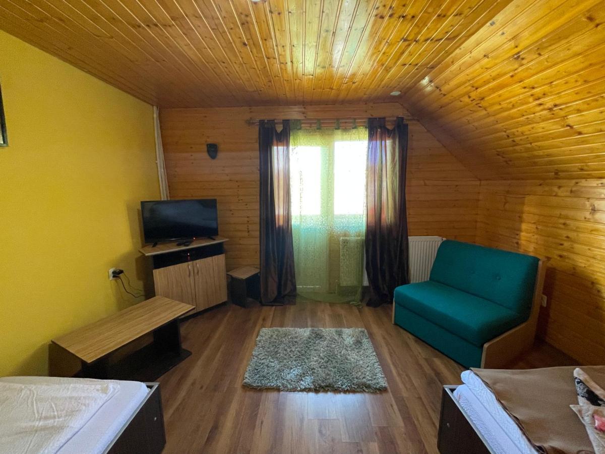 Cabana La Razvan Petroşani Exteriér fotografie