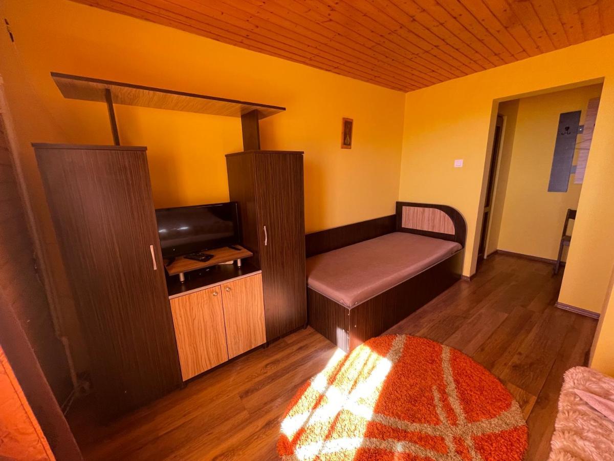 Cabana La Razvan Petroşani Exteriér fotografie