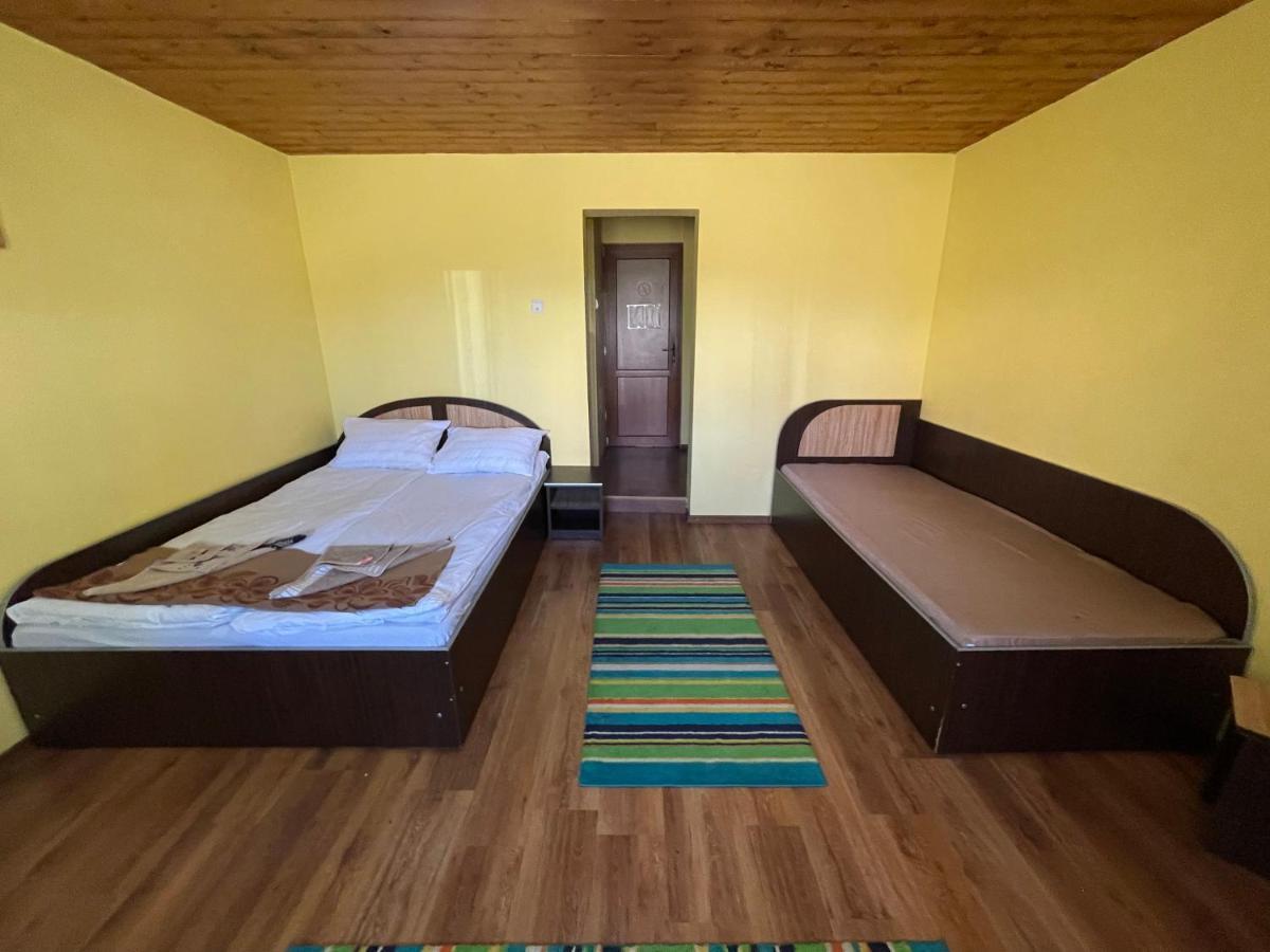 Cabana La Razvan Petroşani Exteriér fotografie