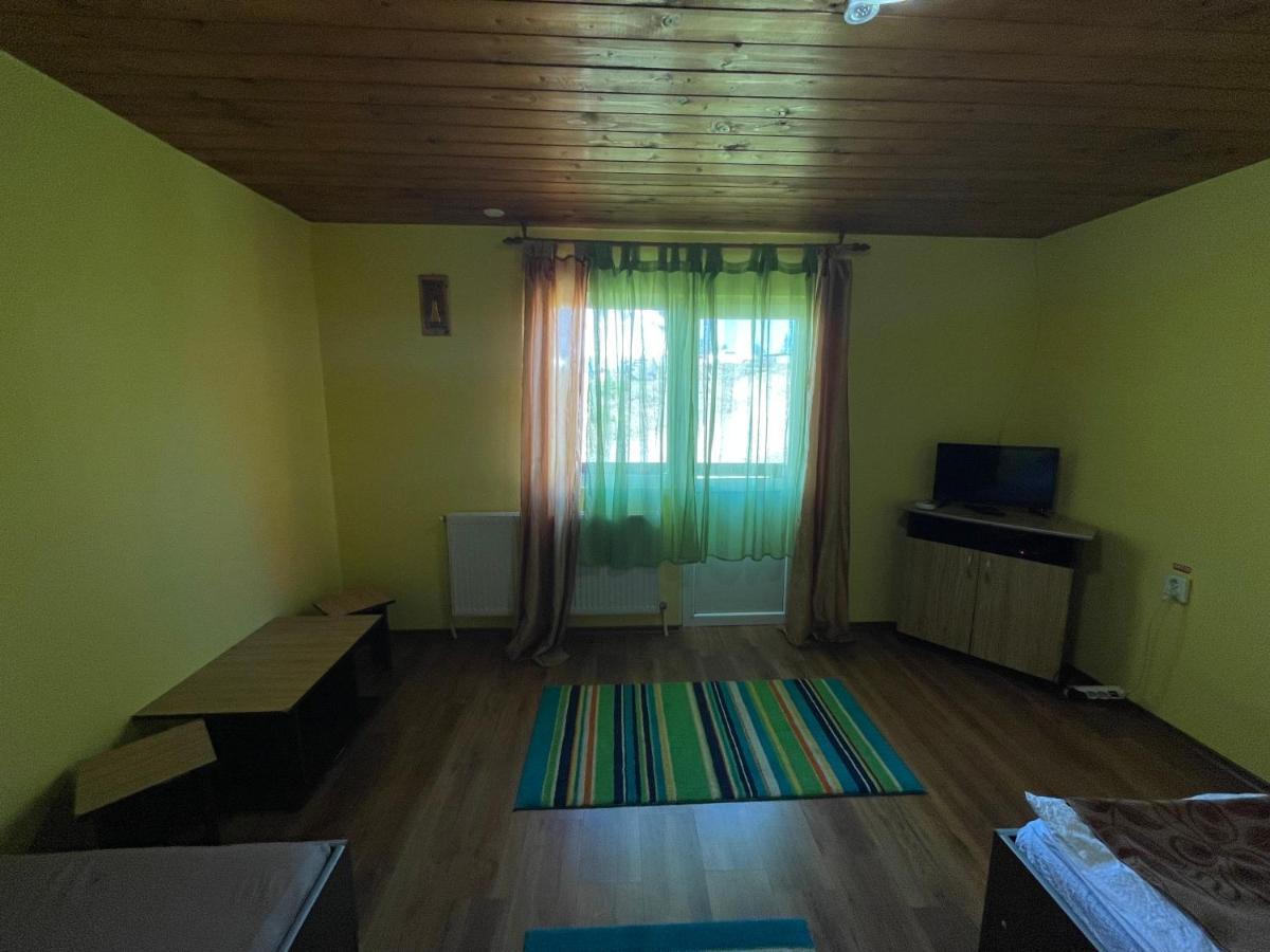 Cabana La Razvan Petroşani Exteriér fotografie