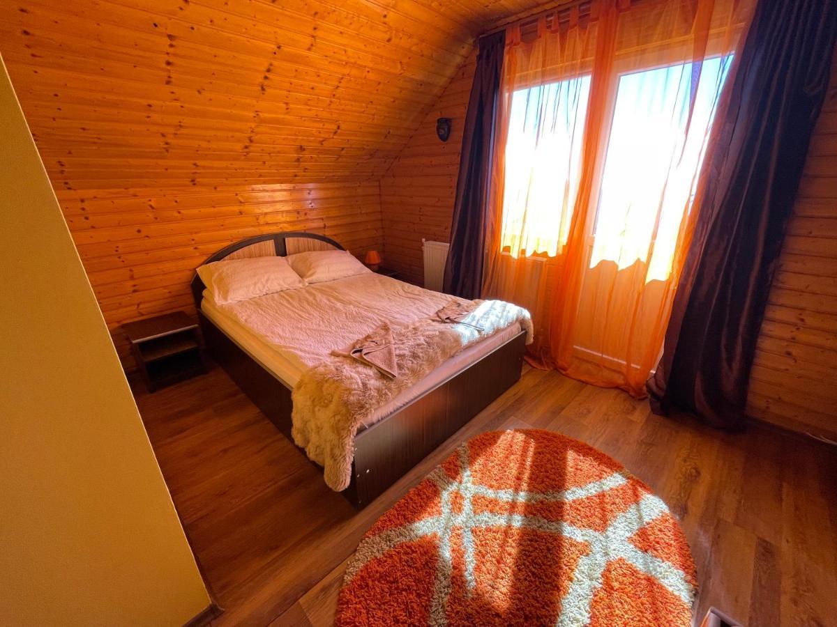 Cabana La Razvan Petroşani Exteriér fotografie